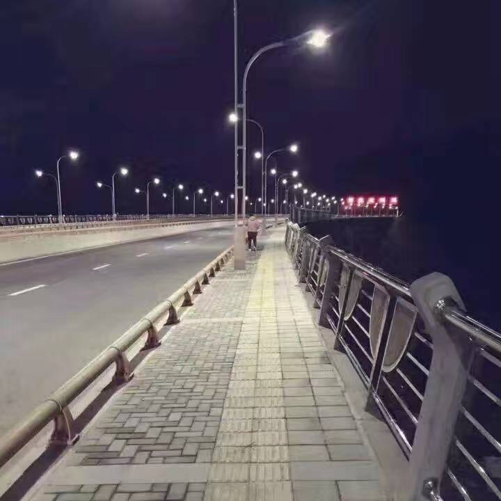 不銹鋼橋梁護欄 橋梁防撞護欄  橋梁防撞欄桿