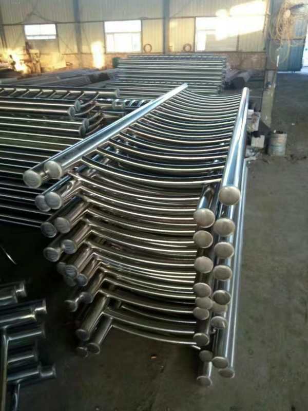 304不銹鋼碳素鋼復合管護欄 大橋欄桿 304不銹鋼復合管橋梁護欄